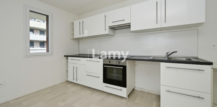 Image 2 sur 11 - Appartement  ·  Vente · Moissy Cramayel (77550) · 3 pièces · 59m²