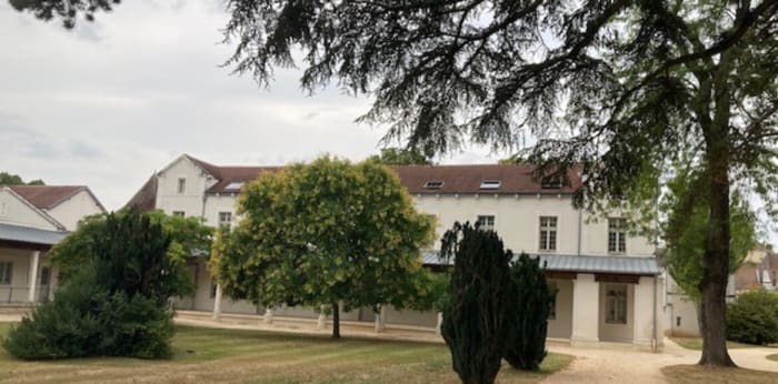 Image 1 sur 6 - Appartement  ·  Vente · Auxerre (89000) · 2 pièces · 49m²