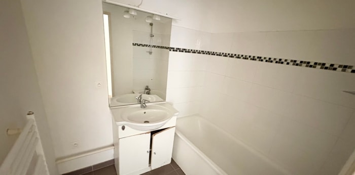 Image 4 sur 9 - Appartement  ·  Vente · Persan (95340) · 2 pièces · 37m²