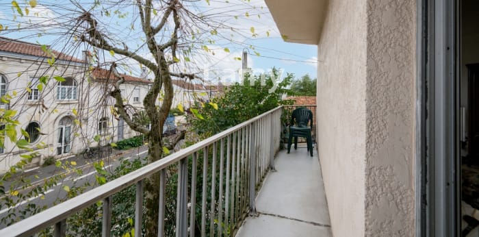 Image 7 sur 9 - Appartement  ·  Vente · Bordeaux (33200) · 4 pièces · 81m²