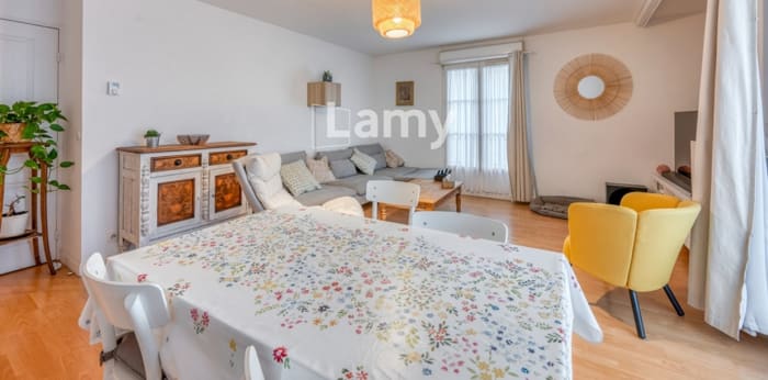 Image 7 sur 15 - Appartement  ·  Vente · Bordeaux (33300) · 4 pièces · 93m²