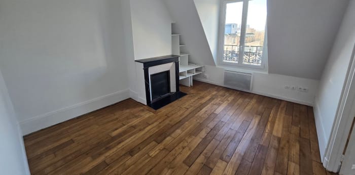 Image 4 sur 12 - Appartement  ·  Vente · Paris (75018) · 2 pièces · 34m²