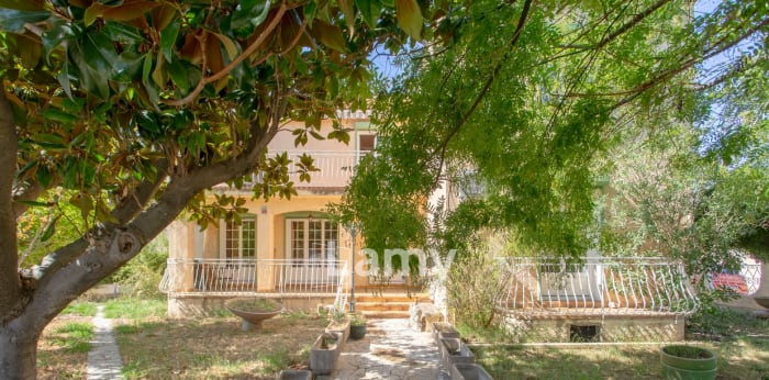 Image 1 sur 10 - Maison/villa  ·  Vente · Miramas (13140) · 6 pièces · 161m²