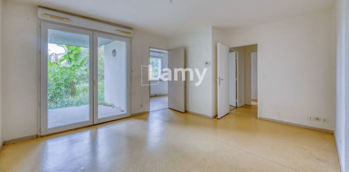 Image 7 sur 14 - Appartement  ·  Vente · Cenon (33150) · 2 pièces · 55m²