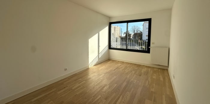 Image 7 sur 10 - Appartement  ·  Vente · Bordeaux (33200) · 3 pièces · 65m²