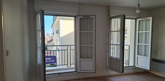 Image 2 sur 12 - Appartement  ·  Vente · Poissy (78300) · 2 pièces · 43m²