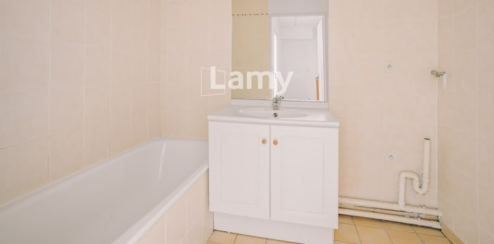 Image 8 sur 9 - Appartement  ·  Vente · Lyon (69008) · 3 pièces · 57m²