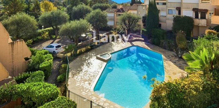 Image 2 sur 6 - Appartement  ·  Vente · Vence (06140) · 1 pièce · 34m²