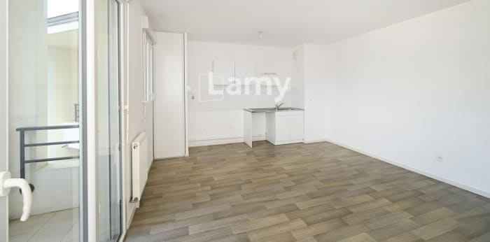 Image 5 sur 14 - Appartement  ·  Vente · Orleans (45000) · 2 pièces · 42m²