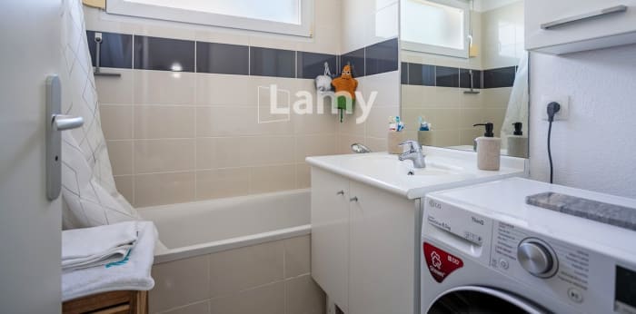 Image 9 sur 10 - Appartement  ·  Vente · Strasbourg (67100) · 3 pièces · 66m²