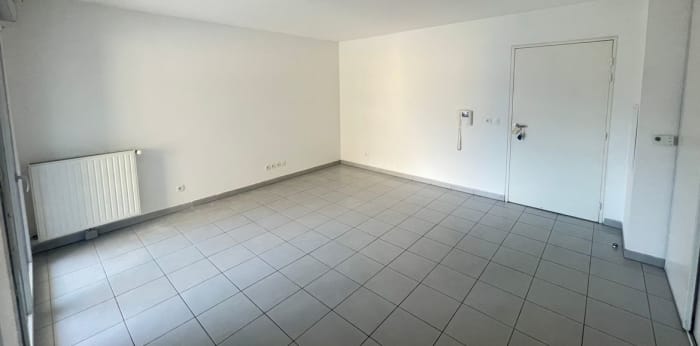 Image 4 sur 9 - Appartement  ·  Vente · Marseille 02 (13002) · 3 pièces · 58m²