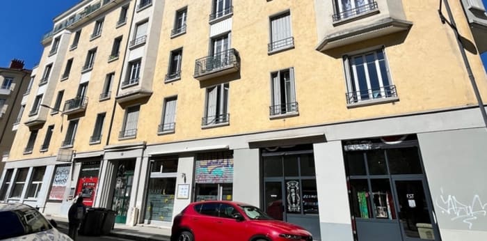 Image 1 sur 11 - Appartement  ·  Vente · Grenoble (38000) · 3 pièces · 66m²