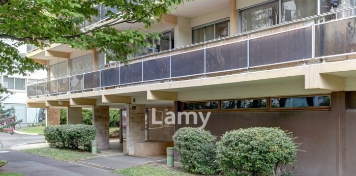 Image 8 sur 10 - Appartement  ·  Vente · Clermont Ferrand (63000) · 5 pièces · 96m²