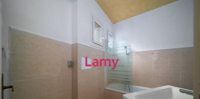 Image 6 sur 7 - Appartement  ·  Vente · Digne Les Bains (04000) · 4 pièces · 79m²