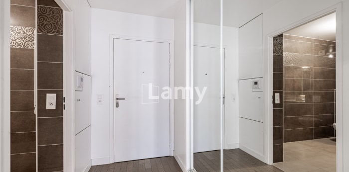 Image 7 sur 12 - Appartement  ·  Vente · Paris (75019) · 1 pièce · 32m²