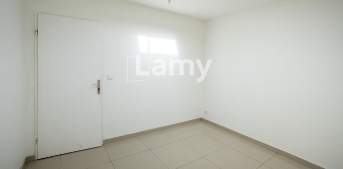 Image 8 sur 9 - Appartement  ·  Vente · Le Plessis Bouchard (95130) · 2 pièces · 52m²