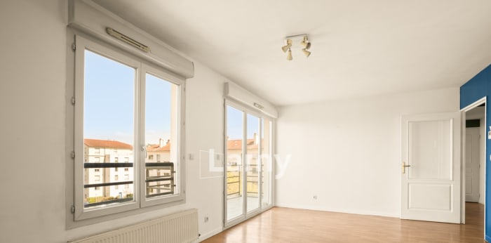 Image 4 sur 7 - Appartement  ·  Vente · Caluire Et Cuire (69300) · 2 pièces · 46m²