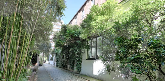 Image 1 sur 10 - Appartement  ·  Vente · Paris (75010) · 1 pièce · 25m²