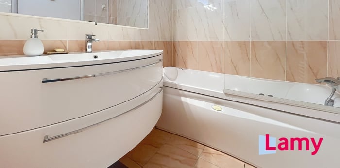 Image 10 sur 12 - Appartement  ·  Vente · Aix En Provence (13090) · 6 pièces · 124m²