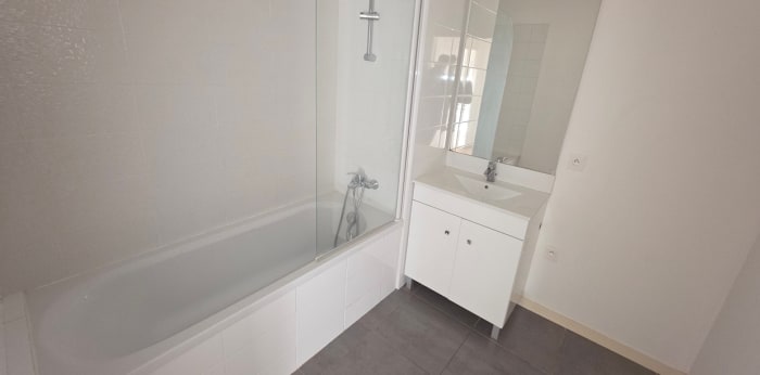 Image 7 sur 9 - Appartement  ·  Vente · Bruges (33520) · 3 pièces · 61m²