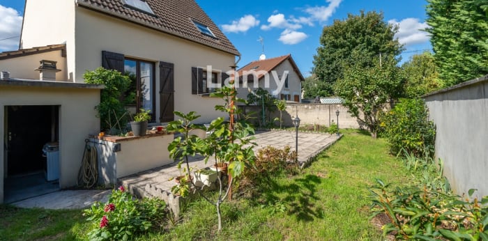 Image 1 sur 9 - Maison/villa  ·  Vente · Les Pavillons Sous Bois (93320) · 4 pièces · 100m²