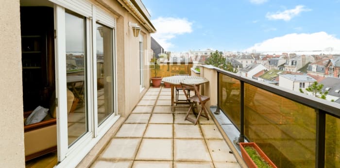 Image 1 sur 16 - Appartement  ·  Vente · Reims (51100) · 4 pièces · 92m²