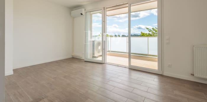Image 2 sur 13 - Appartement  ·  Vente · Monteux (84170) · 3 pièces · 73m²