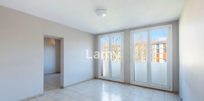 Image 4 sur 11 - Appartement  ·  Vente · Salon De Provence (13300) · 55m²