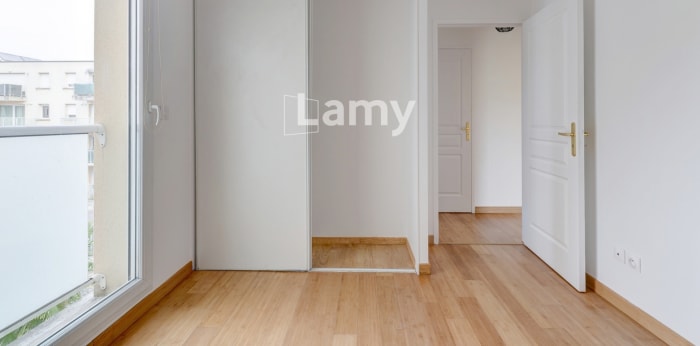Image 14 sur 16 - Appartement  ·  Vente · Reims (51100) · 3 pièces · 64m²