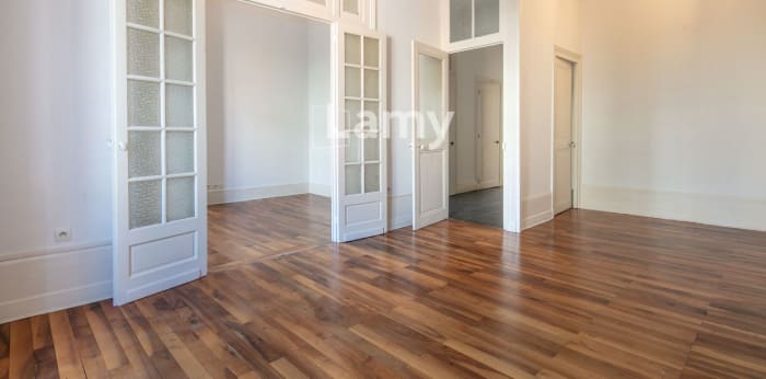 Image 4 sur 14 - Appartement  ·  Vente · Grenoble (38000) · 4 pièces · 111m²