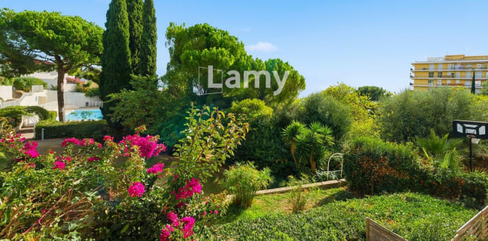 Image 8 sur 10 - Appartement  ·  Vente · Nice (06200) · 3 pièces · 72m²