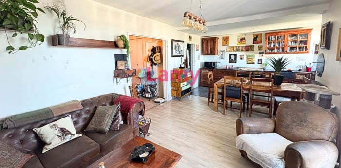 Image 2 sur 6 - Appartement  ·  Vente · Limoges (87000) · 6 pièces · 106m²