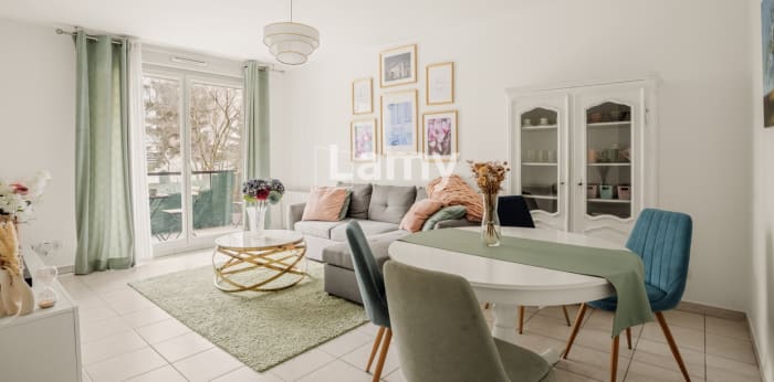 Image 1 sur 10 - Appartement  ·  Vente · Lyon (69003) · 3 pièces · 67m²