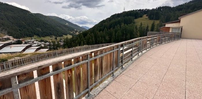 Image 1 sur 5 - Local  ·  Vente · Allos (04260) · 1 pièce · 51m²