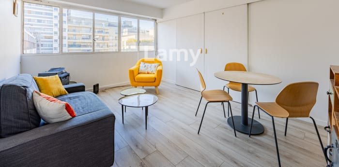 Image 4 sur 14 - Appartement  ·  Vente · Paris (75015) · 2 pièces · 46m²