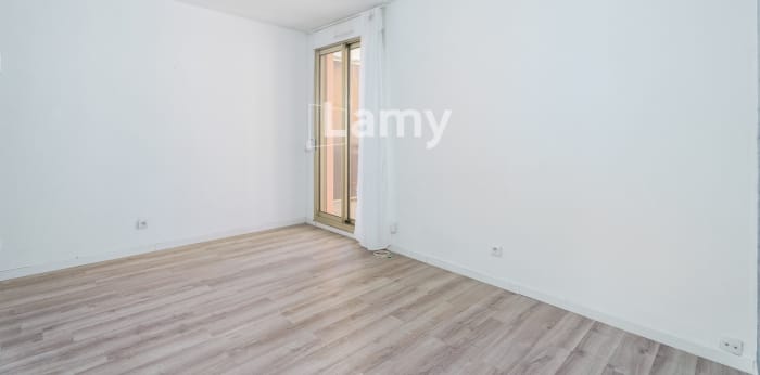 Image 9 sur 11 - Appartement  ·  Vente · Dijon (21000) · 2 pièces · 31m²