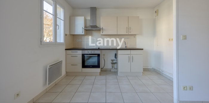 Image 2 sur 10 - Appartement  ·  Vente · Villy Le Pelloux (74350) · 3 pièces · 62m²