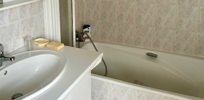 Image 7 sur 15 - Maison/villa  ·  Vente · Laroche St Cydroine (89400) · 9 pièces · 181m²