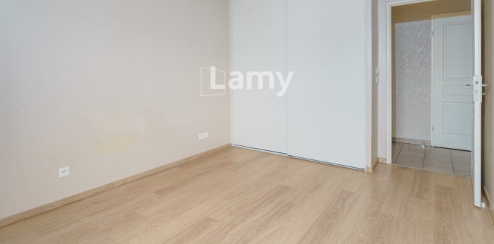 Image 5 sur 9 - Appartement  ·  Vente · Dijon (21000) · 3 pièces · 63m²