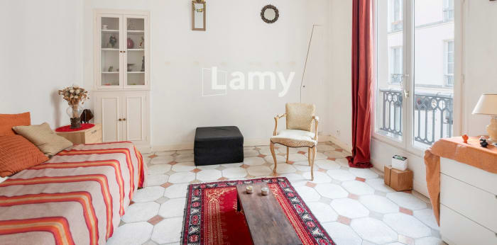 Image 1 sur 9 - Appartement  ·  Vente · Paris 03 (75003) · 3 pièces · 47m²