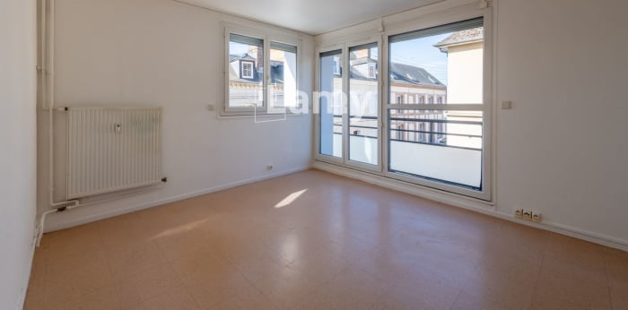 Image 1 sur 5 - Appartement  ·  Vente · Neufchatel En Bray (76270) · 2 pièces · 47m²
