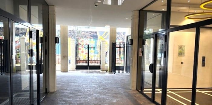 Image 2 sur 12 - Appartement  ·  Vente · St Ouen Sur Seine (93400) · 3 pièces · 66m²