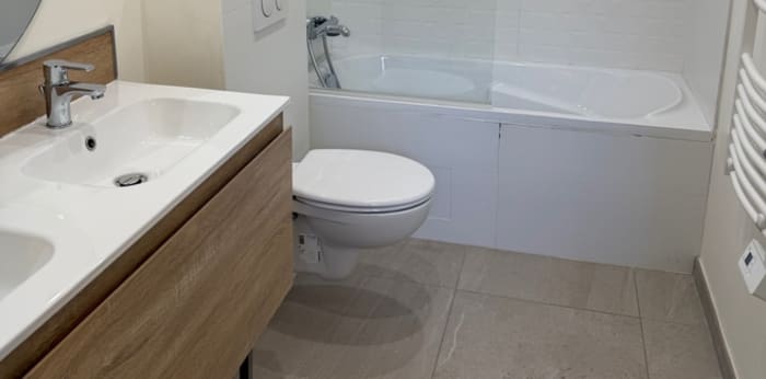 Image 17 sur 21 - Appartement  ·  Vente · La Fare Les Oliviers (13580) · 4 pièces · 70m²