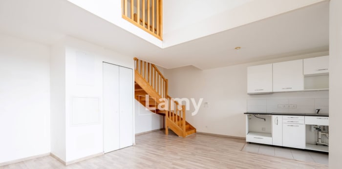 Image 2 sur 14 - Appartement  ·  Vente · Bordeaux (33300) · 2 pièces · 47m²