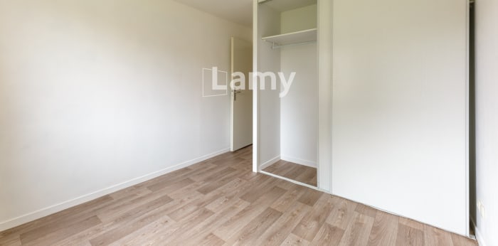 Image 8 sur 11 - Appartement  ·  Vente · Cleon (76410) · 2 pièces · 39m²