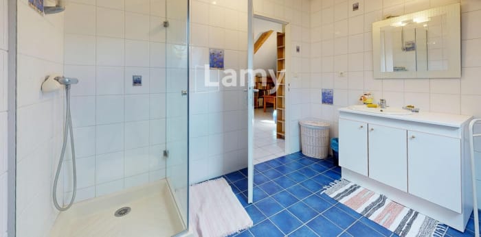 Image 14 sur 21 - Maison/villa  ·  Vente · Chatillon Le Duc (25870) · 6 pièces · 133m²