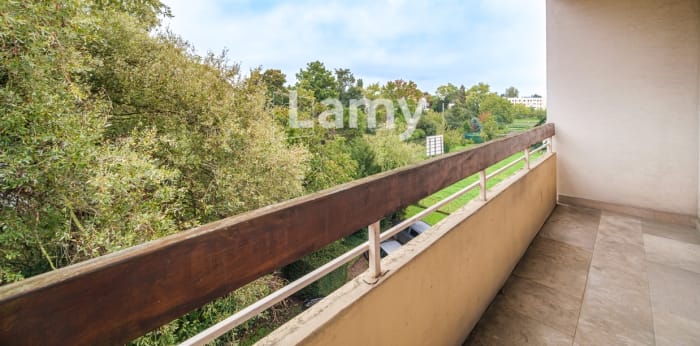 Image 1 sur 9 - Appartement  ·  Vente · Colmar (68000) · 3 pièces · 69m²