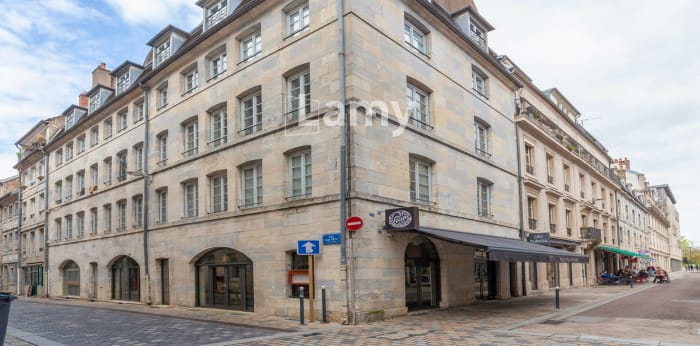 Image 1 sur 8 - Appartement  ·  Vente · Besancon (25000) · 2 pièces · 38m²