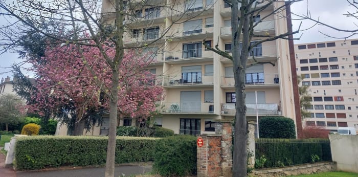 Image 1 sur 2 - Parking/box  ·  Vente · Fresnes (94260)