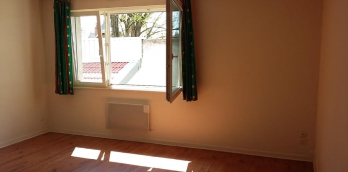 Image 1 sur 8 - Appartement  ·  Vente · Besancon (25000) · 1 pièce · 25m²